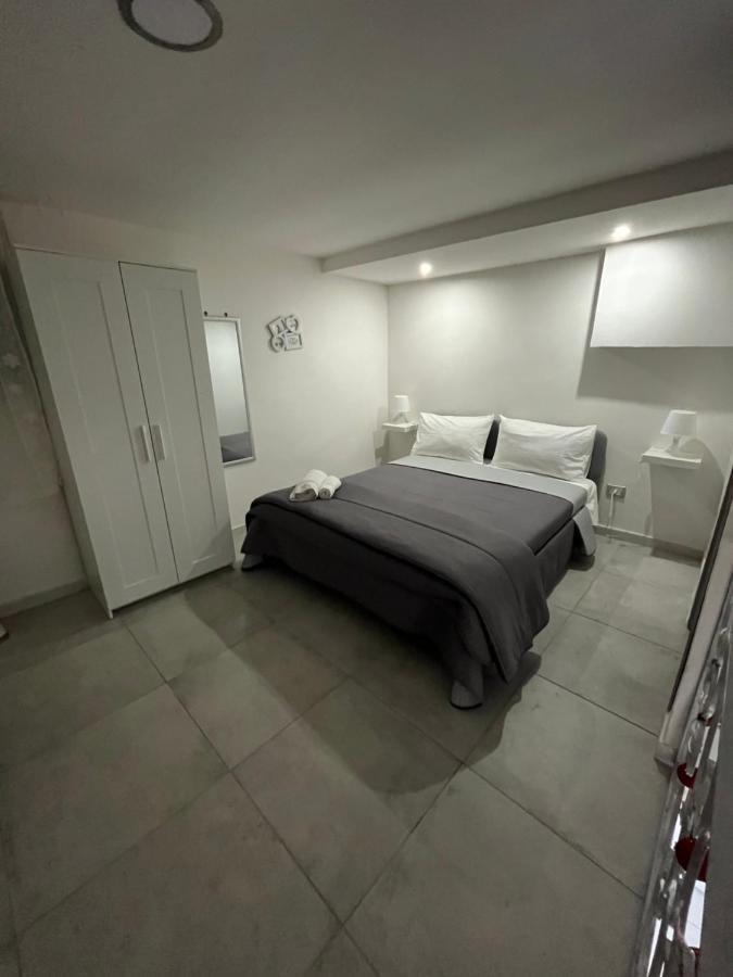 Appartamento Mortella House *